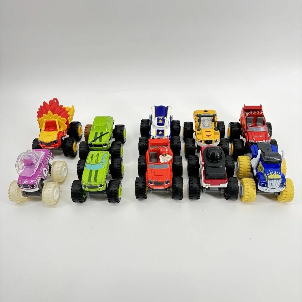Blaze and the Monster Machines Trucks Cars Diecast LOT Of 10 NICKELODEON 2014‎